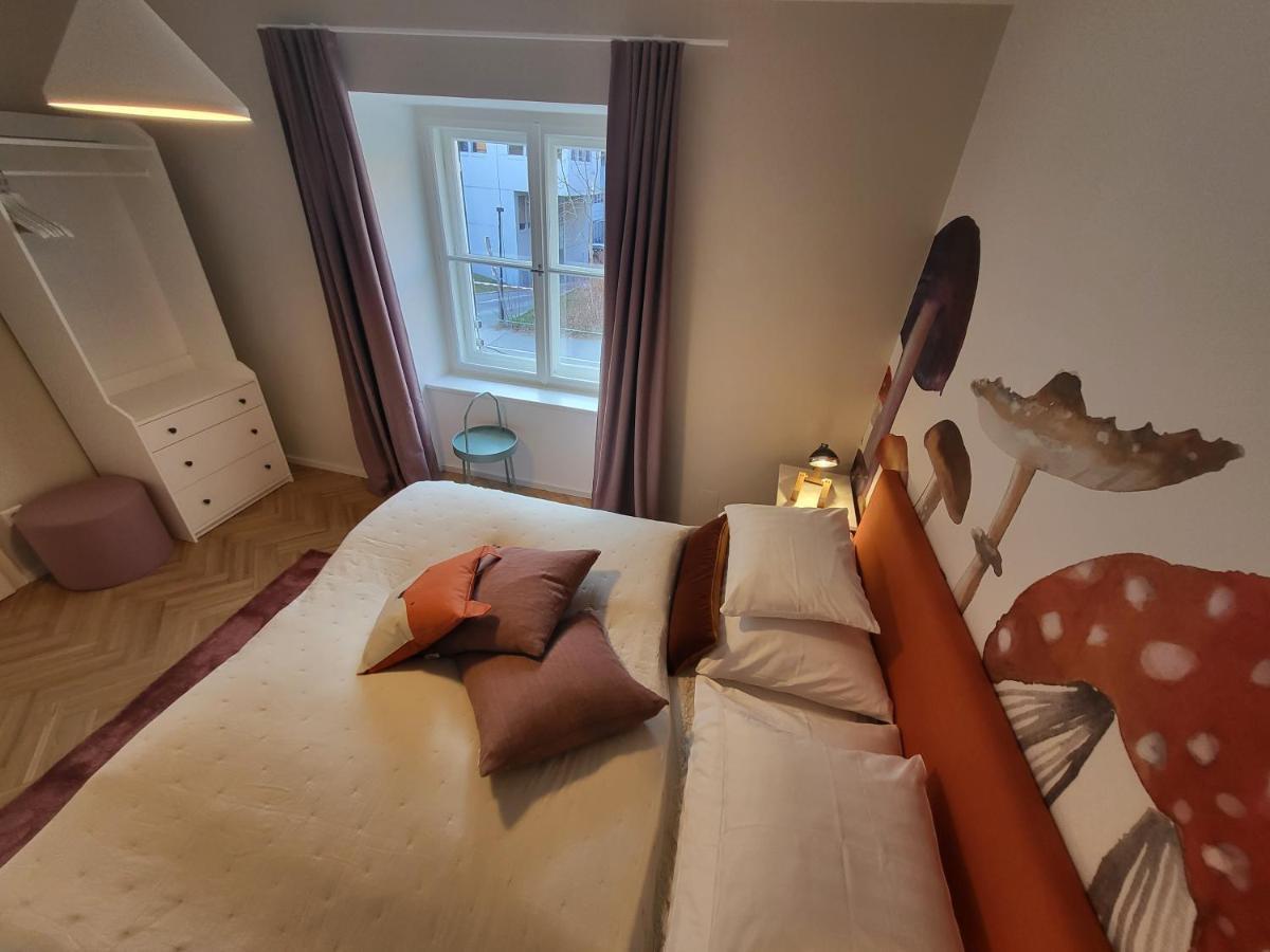 Orange Flat By Grazrentals Highest Standard & Free Parking 외부 사진