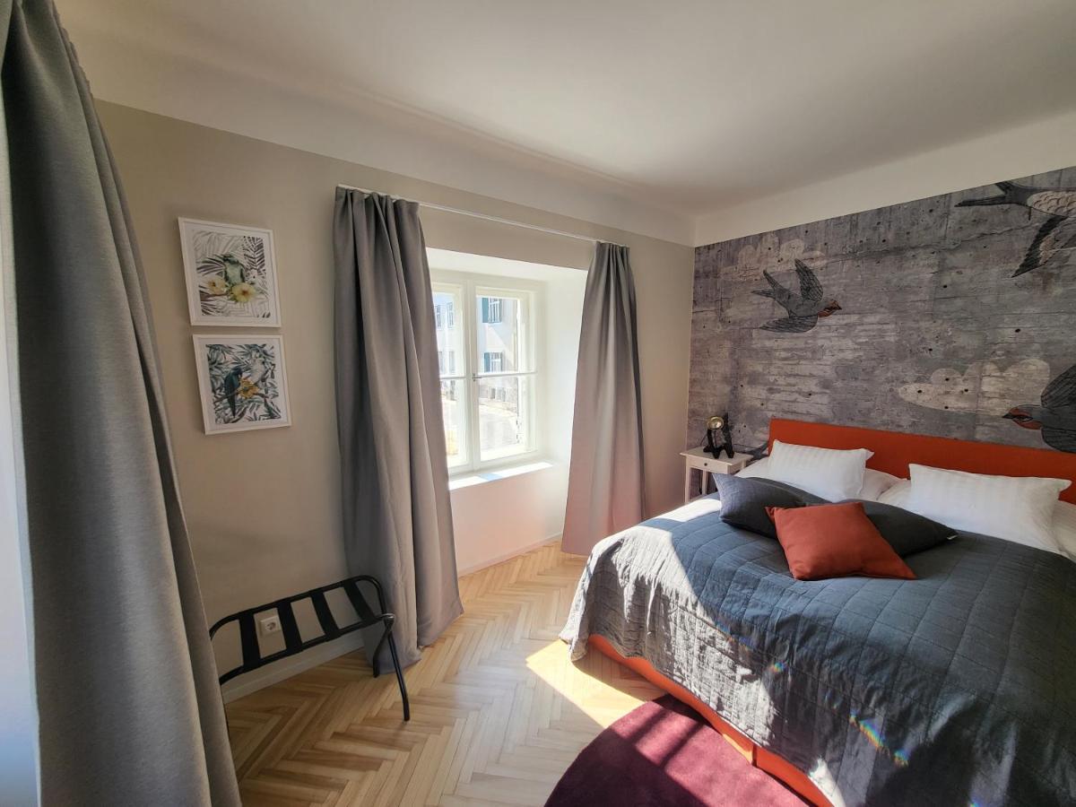Orange Flat By Grazrentals Highest Standard & Free Parking 외부 사진