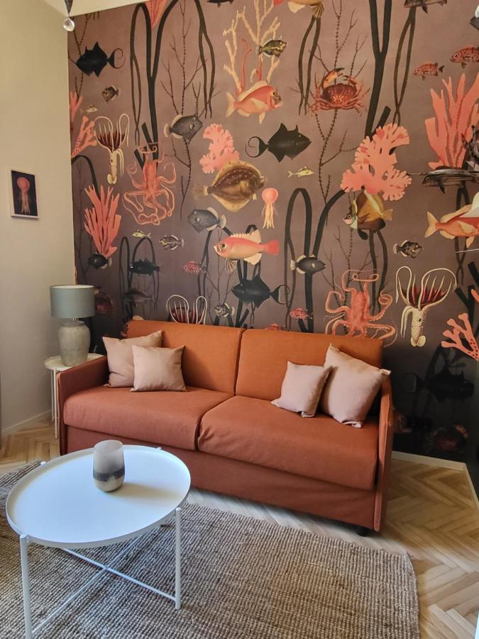 Orange Flat By Grazrentals Highest Standard & Free Parking 외부 사진